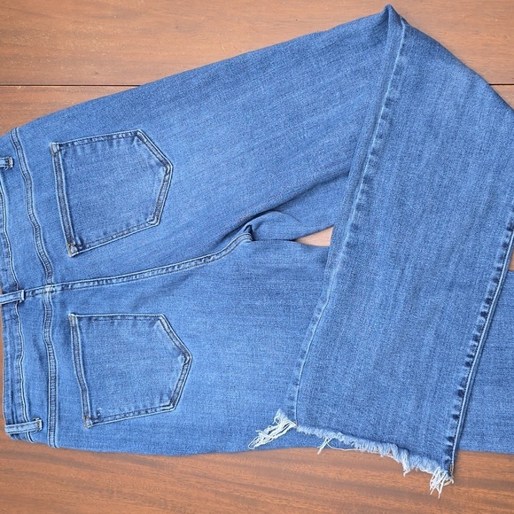 RISEN Women's Sz 15 / 32 Blue Distressed Jeans - Picture 4 of 7